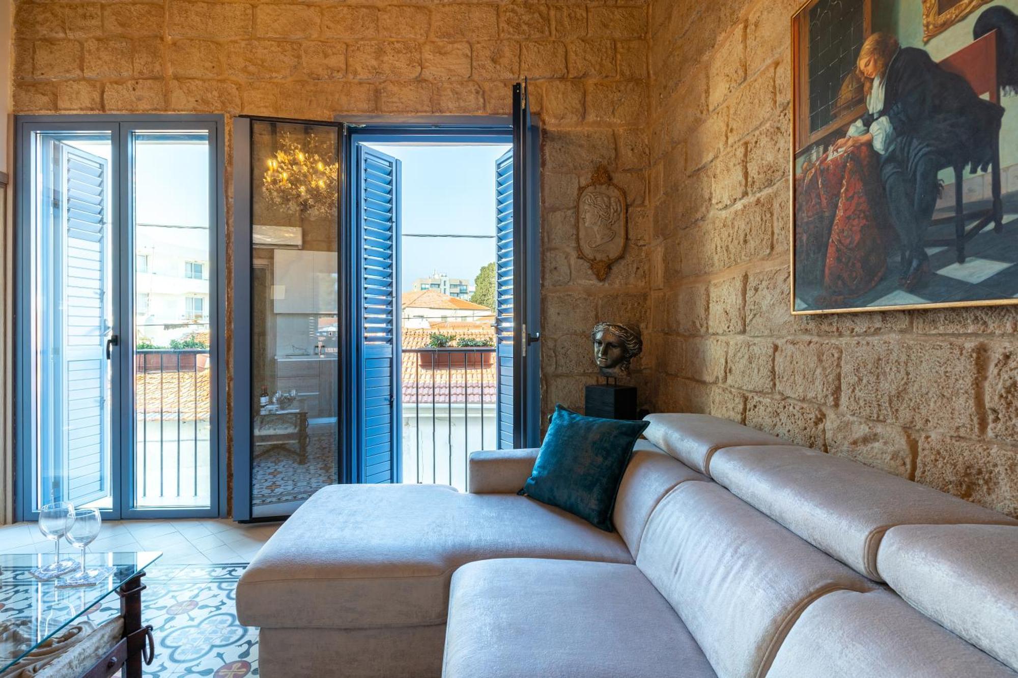 Le Voyageur By The Sea - Furnished Rooms ลาร์นาคา ภายนอก รูปภาพ
