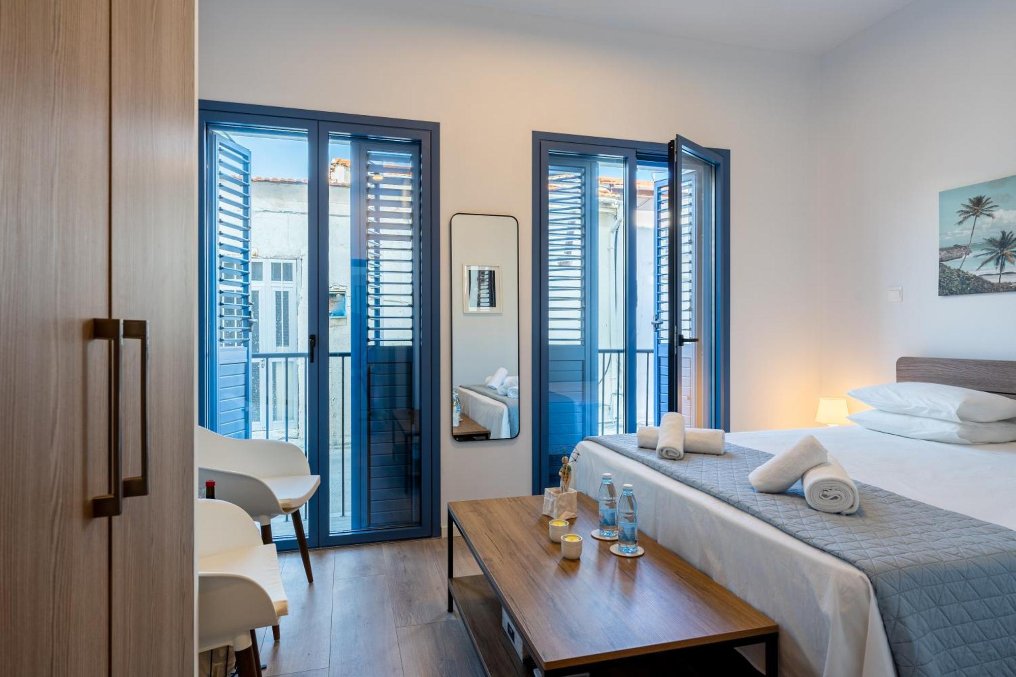 Le Voyageur By The Sea - Furnished Rooms ลาร์นาคา ภายนอก รูปภาพ
