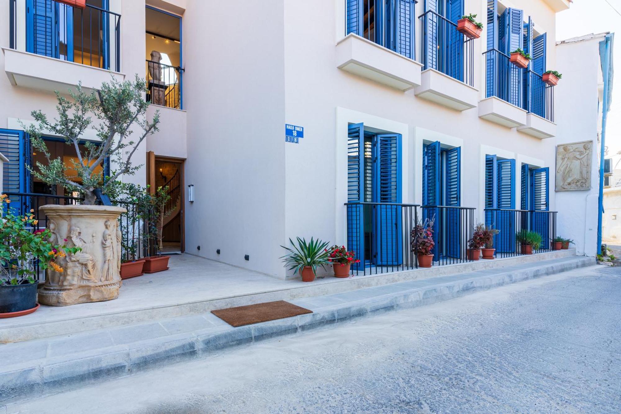 Le Voyageur By The Sea - Furnished Rooms ลาร์นาคา ภายนอก รูปภาพ